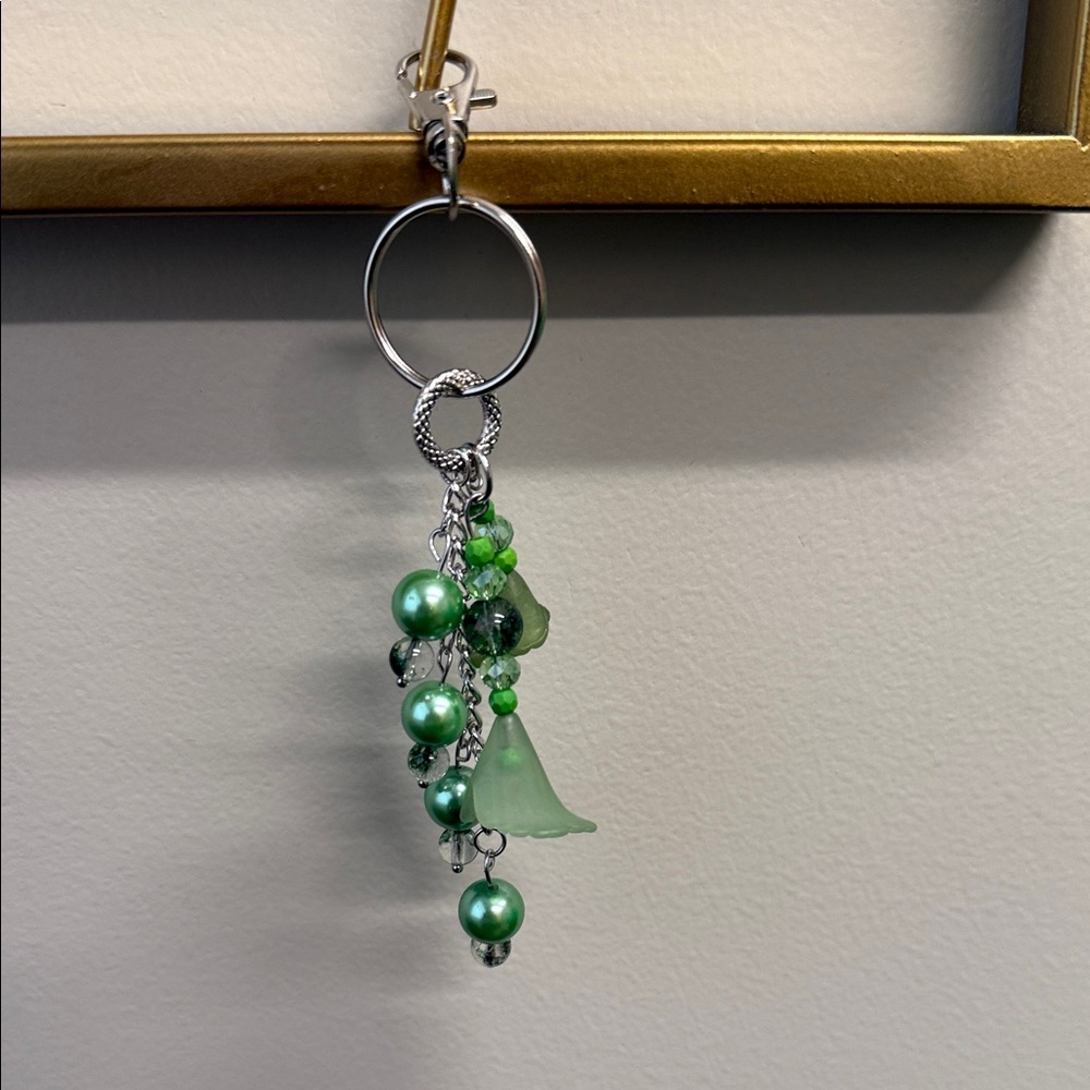 Green Beaded Keychain Accessory - Picture 4 of 4